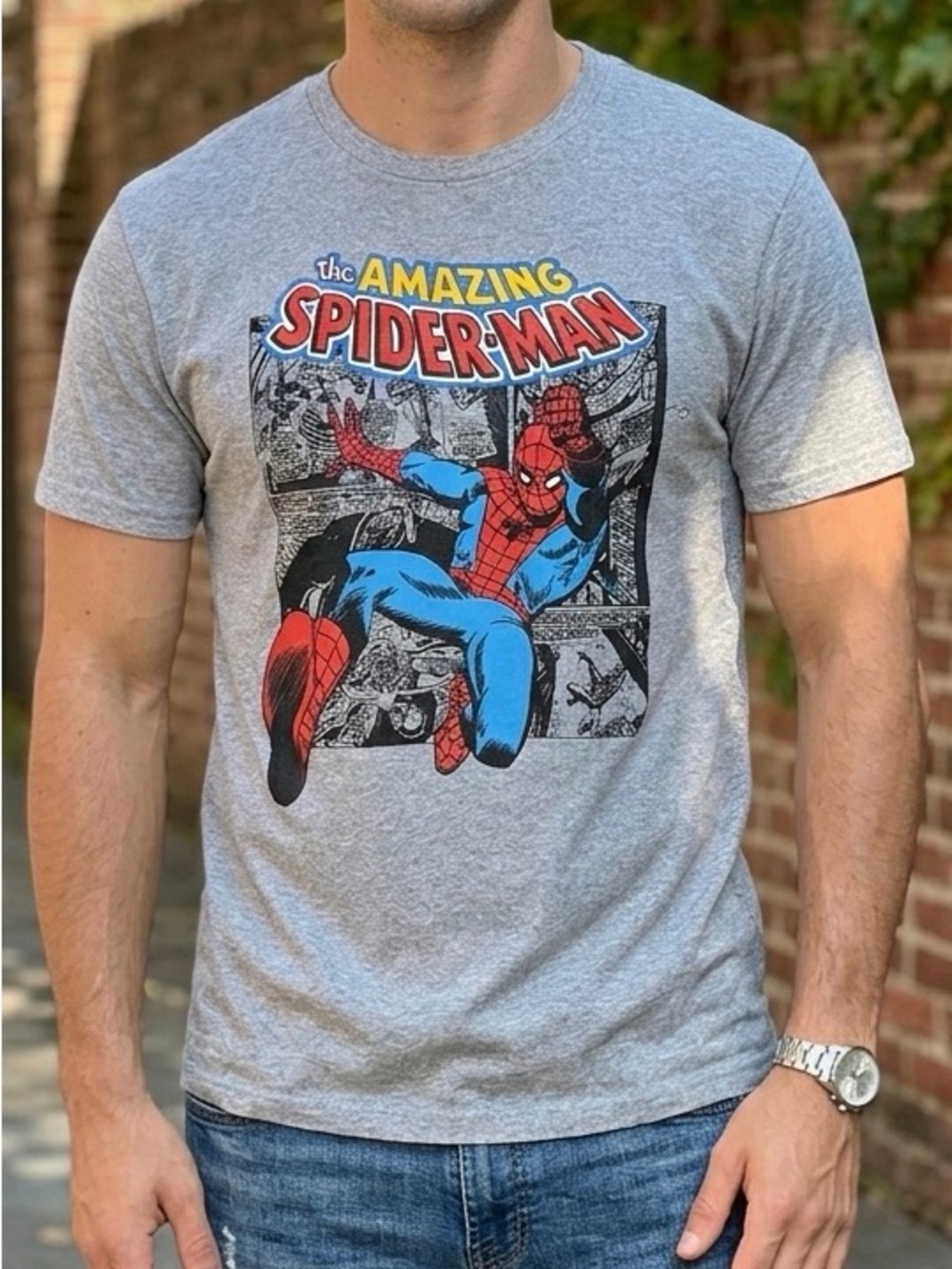 Marvel The Amazing Spider-Man Graphic Tee Grey Heather T-Shirt Men’s Size M EUC